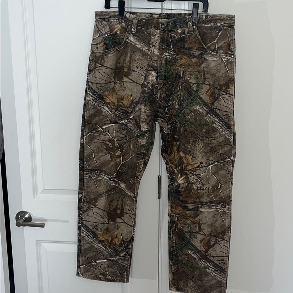 Realtree Camouflage Wrangler Zipper Cotton pants Camo hunting pants 38 x 30 Hunt